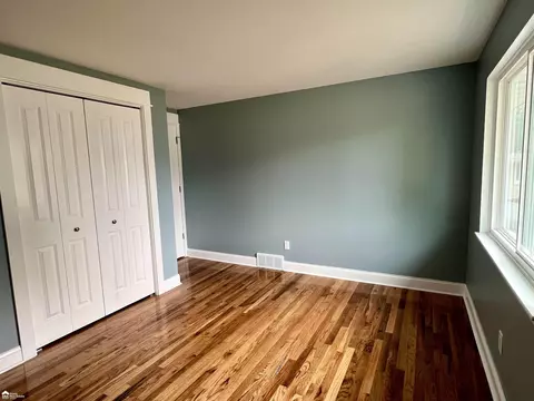 Bedroom - 1173 Highgate, Flint, MI 48507 photo 3 of 8