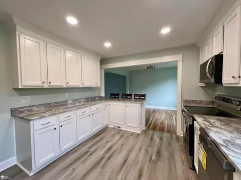 Kitchen - 1173 Highgate, Flint, MI 48507 photo 4 of 4
