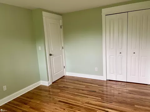 Bedroom - 1173 Highgate, Flint, MI 48507 photo 6 of 8