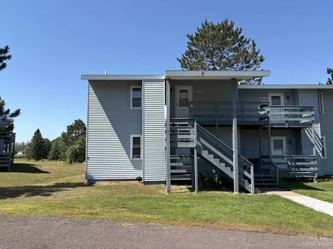 1060 Larue #B-8, Hurley, WI 54534