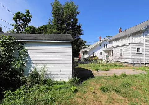 Exterior - 822 E 8th, Flint, MI 48503 photo 6 of 7