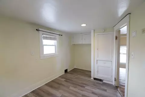 Bedroom - 822 E 8th, Flint, MI 48503 photo 1 of 2