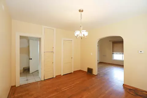 Dining - 822 E 8th, Flint, MI 48503 photo 1 of 1