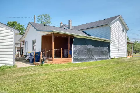 Exterior - 321 E Oliver, Corunna, MI 48817 photo 3 of 4