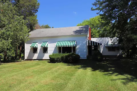 Exterior - 825 E Riv, Flushing, MI 48433 photo 1 of 15