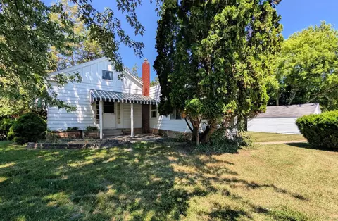 Exterior - 825 E Riv, Flushing, MI 48433 photo 2 of 15