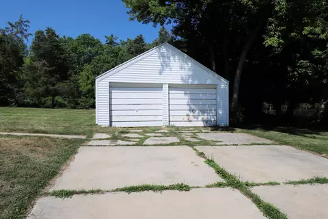 Exterior - 825 E Riv, Flushing, MI 48433 photo 12 of 15
