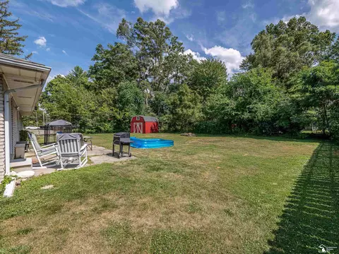 Exterior - 1021 Hackman, Temperance, MI 48182 photo 3 of 9
