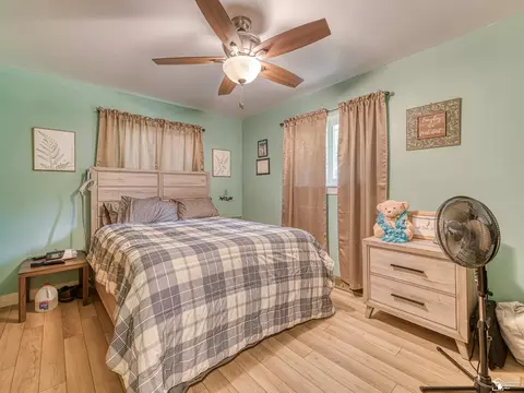 Bedroom - 1021 Hackman, Temperance, MI 48182 photo 1 of 5