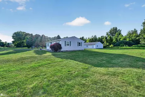 5293 E Cole, Bancroft, MI 48414 photo 42