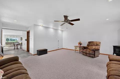 5293 E Cole, Bancroft, MI 48414 photo 18