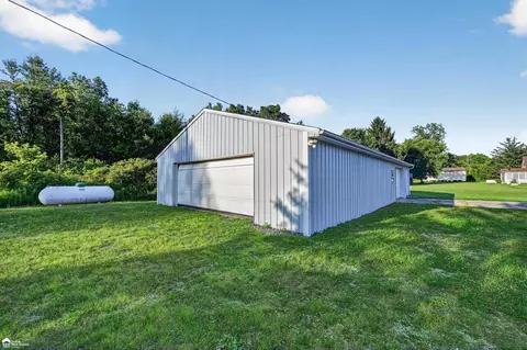 5293 E Cole, Bancroft, MI 48414 photo 46