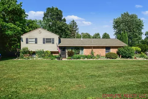 1318 N Jackson, Lapeer, MI 48446