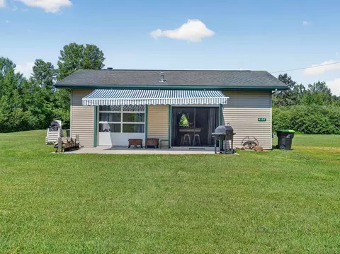Exterior - 4107 Pine, Gladwin, MI 48624 photo 6 of 22