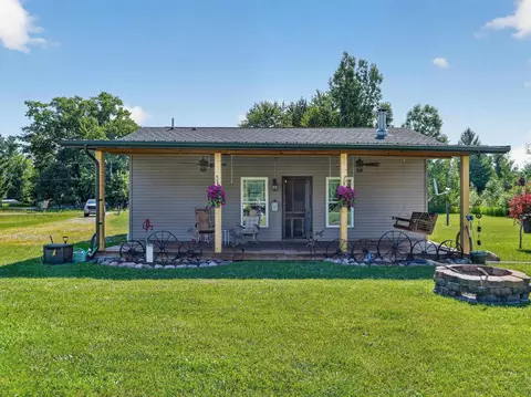 Exterior - 4107 Pine, Gladwin, MI 48624 photo 2 of 20