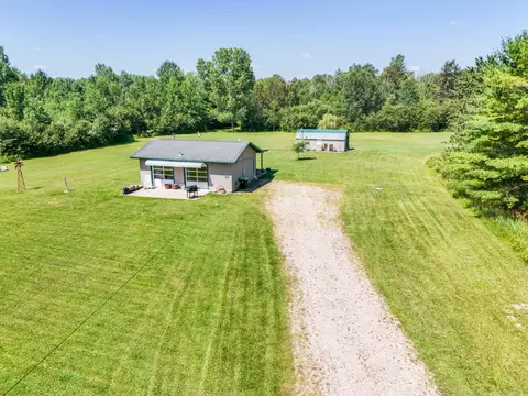 Exterior - 4107 Pine, Gladwin, MI 48624 photo 19 of 20