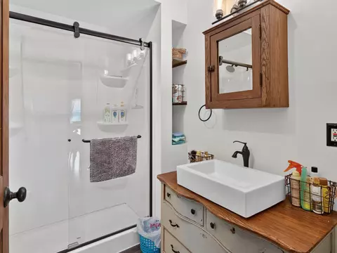 Bath - 4107 Pine, Gladwin, MI 48624 photo 1 of 2