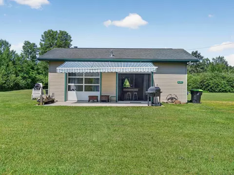 Exterior - 4107 Pine, Gladwin, MI 48624 photo 7 of 20