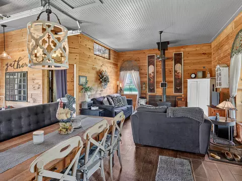 Living - 4107 Pine, Gladwin, MI 48624 photo 1 of 4