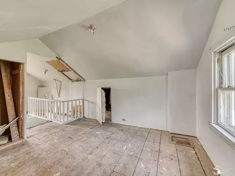 Bedroom - 3278 Maplewood, Monroe, MI 48162 photo 6 of 6