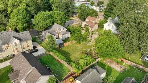 View/Area - 317 E Maple, Adrian, MI 49221 photo 2 of 4