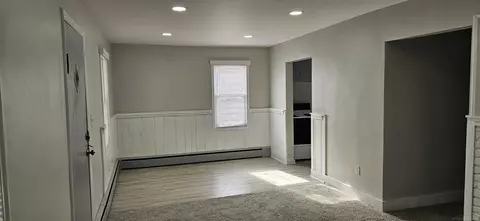 Living - 23529 Willard, Warren, MI 48089 photo 2 of 2