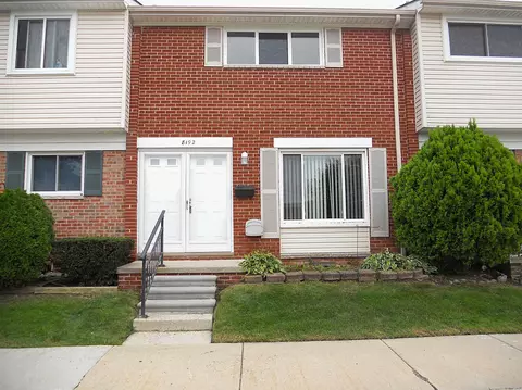 8192 Farnum, Warren, MI 48093