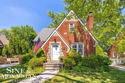 430 Touraine, Grosse Pointe Farms, MI 48236