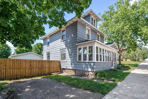 Exterior - 811 N Third, Ishpeming, MI 49849 photo 2 of 9