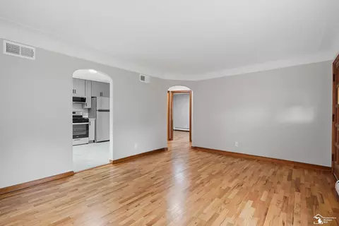 Living - 12891 Crane, Carleton, MI 48117 photo 2 of 3