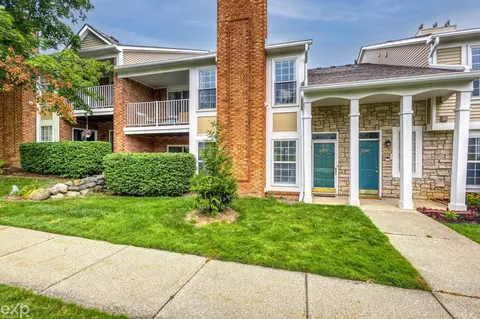 56634 Chesapeake, Shelby Township, MI 48316