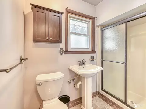 Bath - 1810 Whipple, Carleton, MI 48117 photo 1 of 2