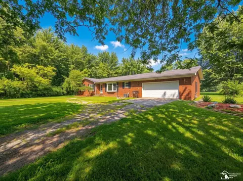 Exterior - 1810 Whipple, Carleton, MI 48117 photo 4 of 10