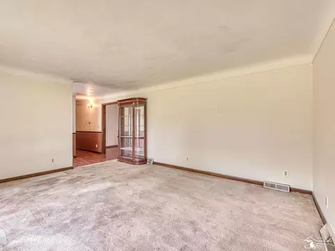 Living - 1810 Whipple, Carleton, MI 48117 photo 3 of 7
