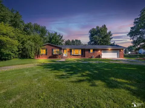 Exterior - 1810 Whipple, Carleton, MI 48117 photo 2 of 10