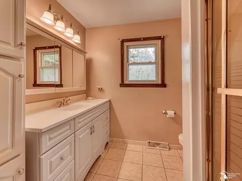 Bath - 1810 Whipple, Carleton, MI 48117 photo 2 of 2