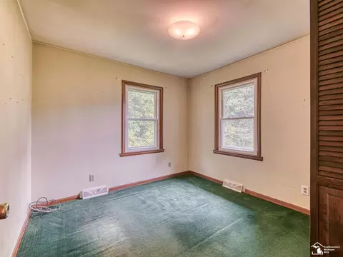 Bedroom - 1810 Whipple, Carleton, MI 48117 photo 3 of 4