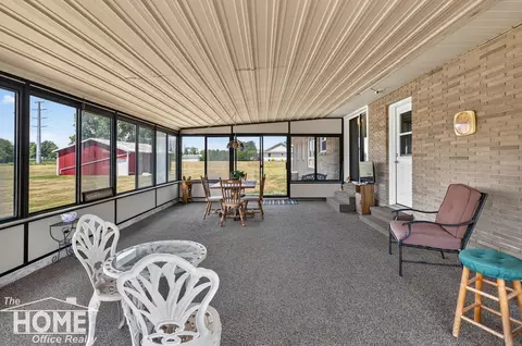 Exterior - 825 N State, Owosso, MI 48867 photo 2 of 2