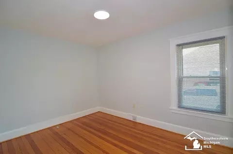Bedroom - 201 N Dettman, Jackson, MI 49202 photo 2 of 2