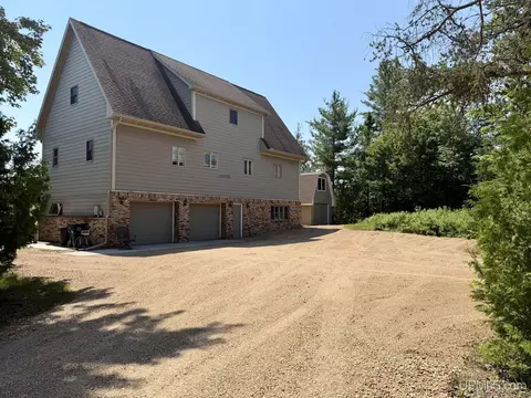 7957 W Us2, Manistique, MI 49854
