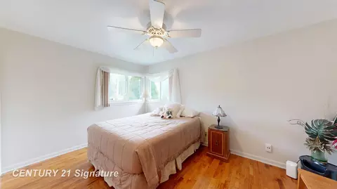 Bedroom - 4386 N Elms, Flushing, MI 48433 photo 4 of 5