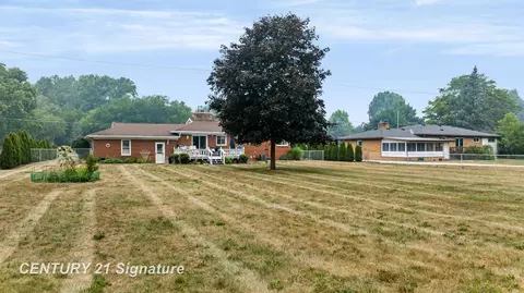 Exterior - 4386 N Elms, Flushing, MI 48433 photo 17 of 19
