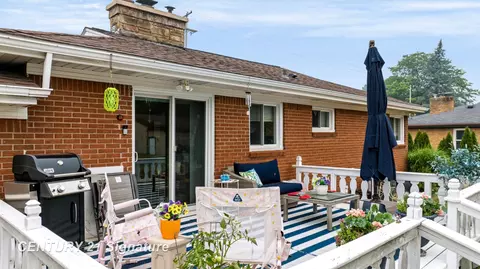 Exterior - 4386 N Elms, Flushing, MI 48433 photo 1 of 19