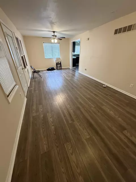 Living - 426 Dell, Flint, MI 48507 photo 2 of 2