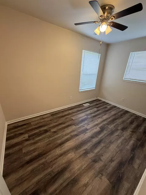 Bedroom - 426 Dell, Flint, MI 48507 photo 4 of 6