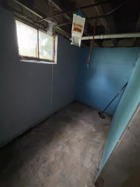 Other - 426 Dell, Flint, MI 48507 photo 9 of 11