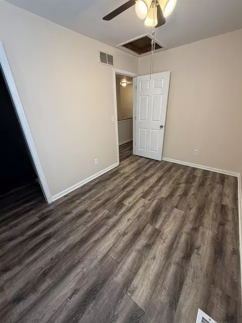 Bedroom - 426 Dell, Flint, MI 48507 photo 3 of 6