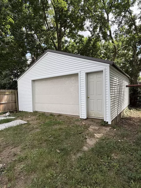 Other - 426 Dell, Flint, MI 48507 photo 3 of 11