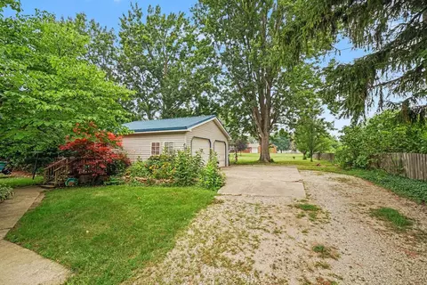 Exterior - 535 E Sebewaing, Sebewaing, MI 48759 photo 3 of 4