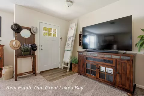 Entry Way - 6801 Standish, Bentley, MI 48613 photo 1 of 1